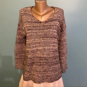 🇨🇦 DKR & Co  women’s grey sweater in size large‎ designed in Canada